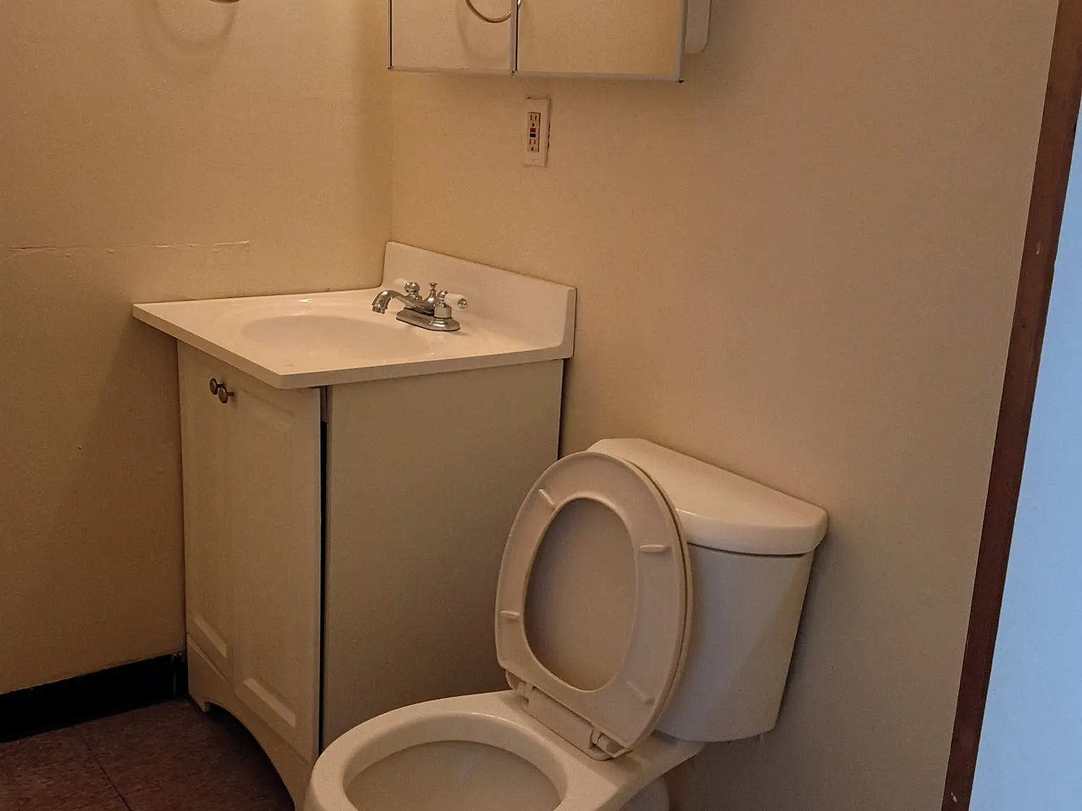1 bed, 600 sqft, $700 — Photo 4
