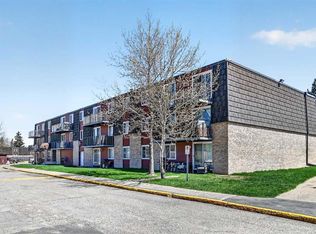 80 W Galbraith Dr SW #11D, Calgary, AB T3E 3H2