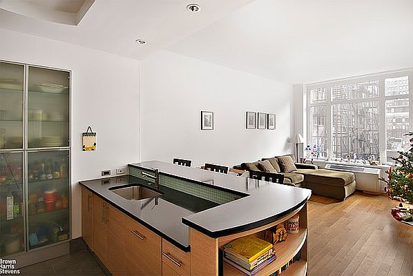 1st image of 325 5th Ave APT 14F