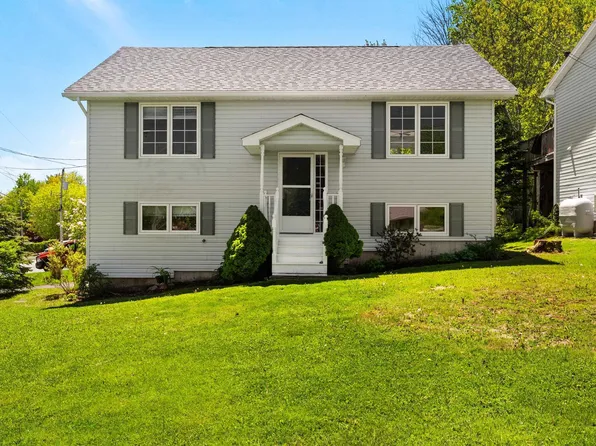 112 James St, Halifax, NS B3T 1N9