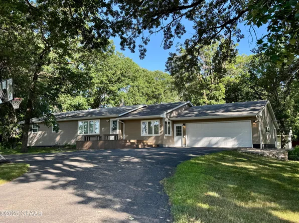 13835 Highway 5, Cavalier, ND 58220