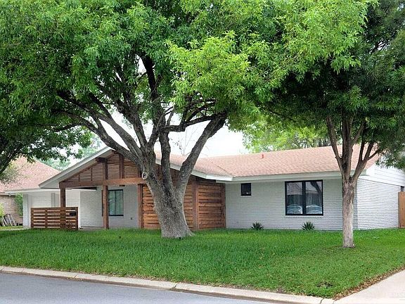 2nd image of 1306 Hibiscus Ave