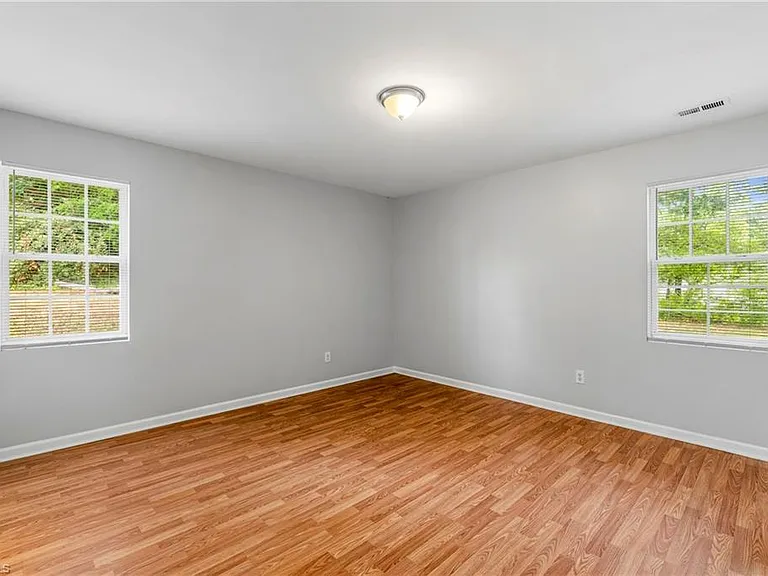 405 N Dudley St — Photo 15