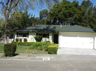 343 Major Dr, Santa Rosa, CA 95403