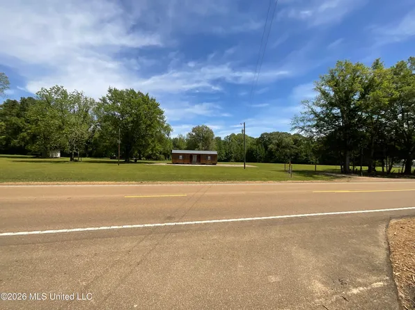 12007 Highway 16 E, Benton, MS 39039