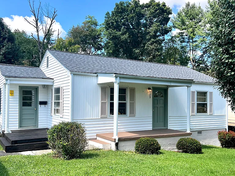 904 Lincoln Ave — Photo 12