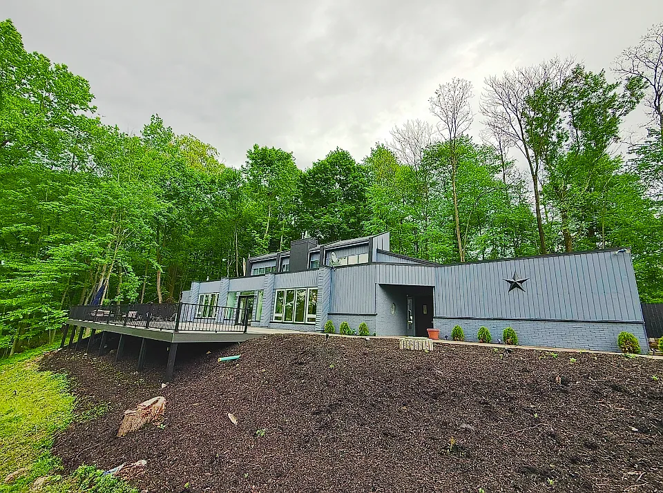 549 Fairview Ave