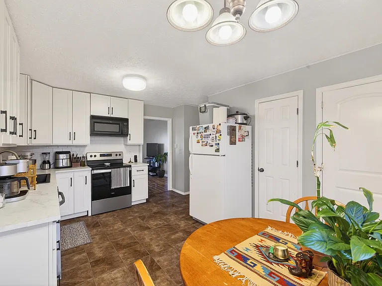 1337 S Hickory Grove Ln #1337 — Photo 8