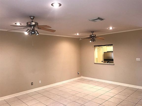 2nd image of 17537 Red Oak Dr #7537