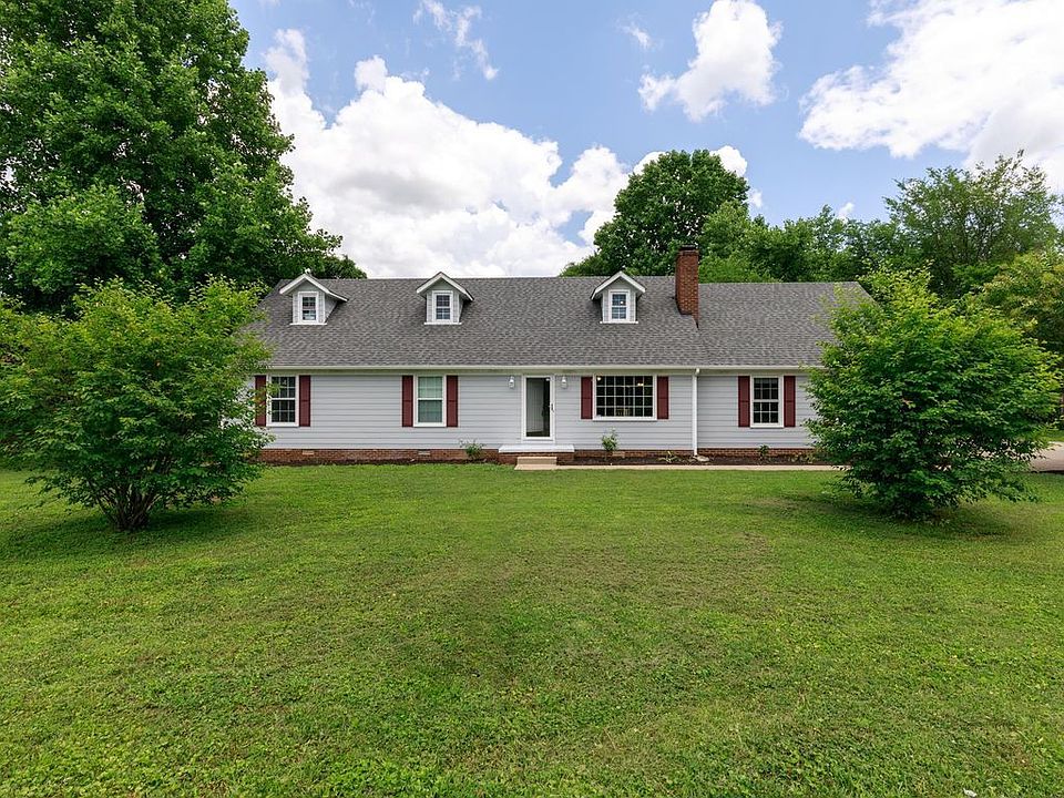 1st image of 414 Deerfield Dr