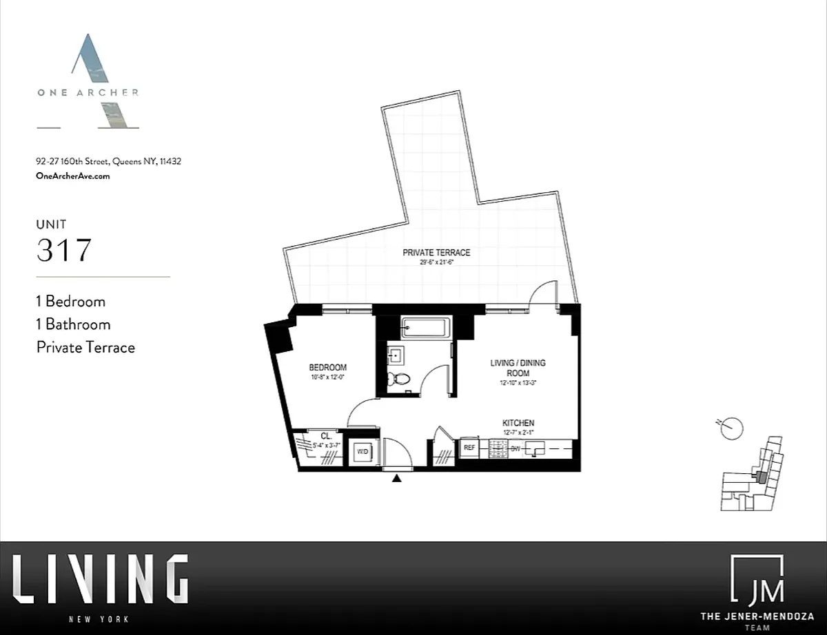 Building Photo - 92-27 160th St #300