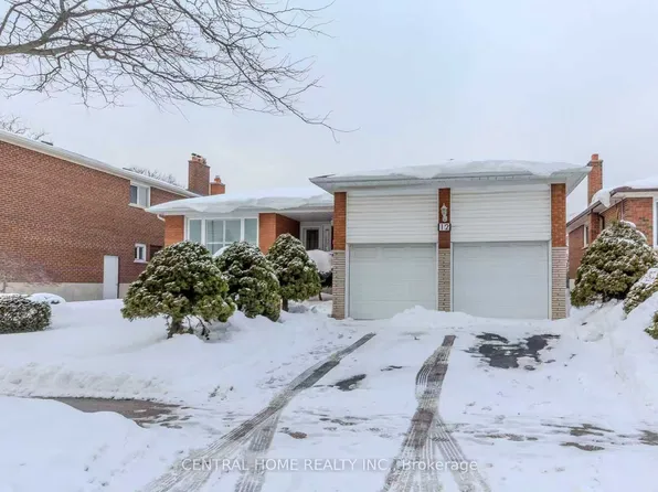 12 Scarden Ave, Toronto, ON M1T 1V9