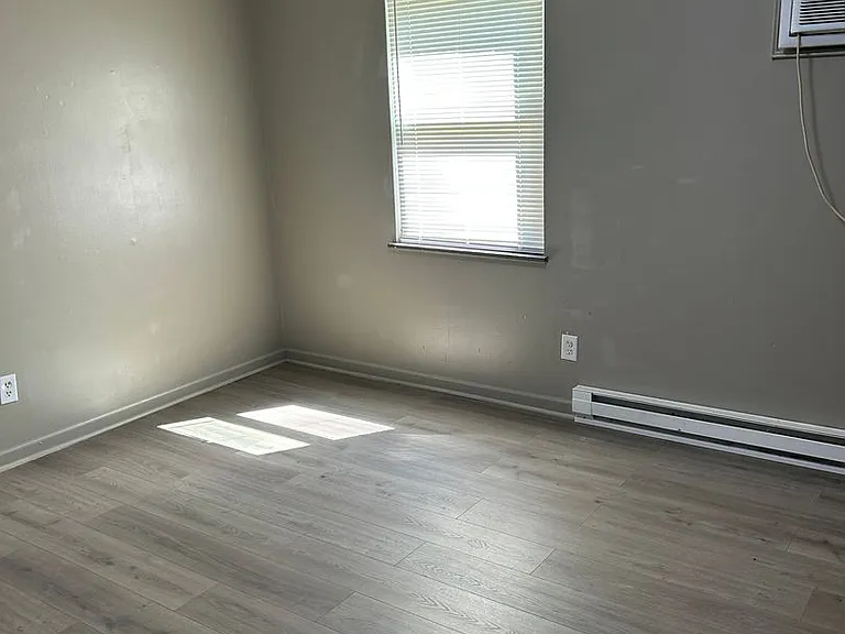 828 Meadow Ridge Ct — Photo 3