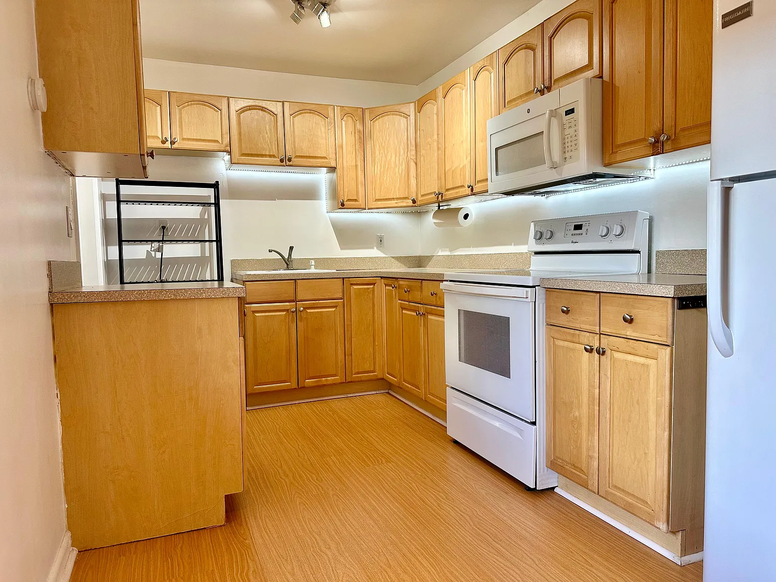 1733 Mayo Street — Photo 1