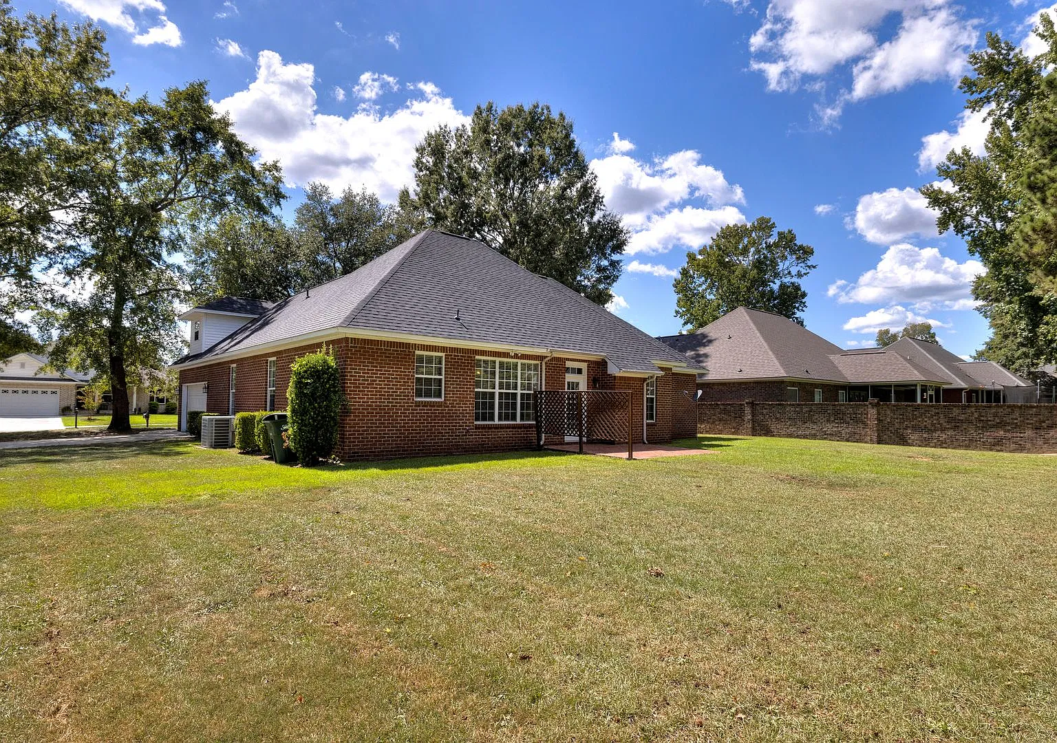 1945 Adirondack Court — Photo 4