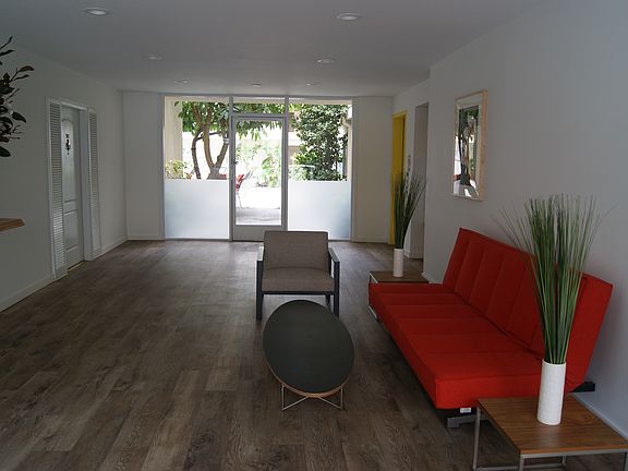 2nd image of 4455 Ventura Canyon Ave APT 204
