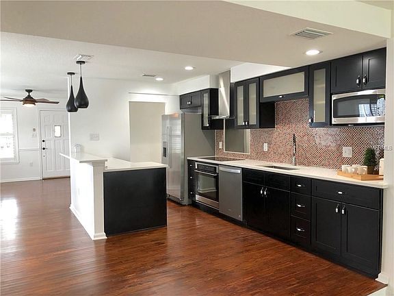 5th image of 3609 W Cleveland St