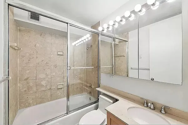 Rented by Metropolitan Property Group | media 6