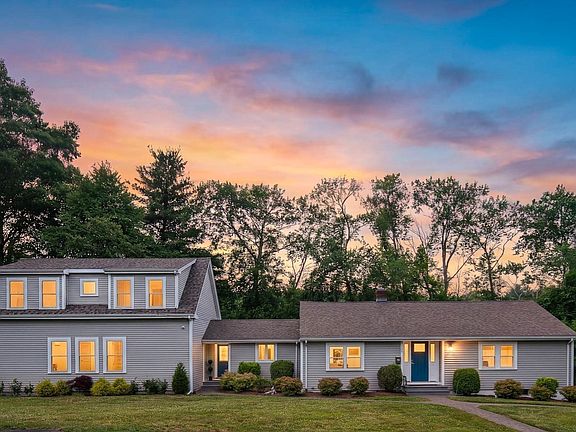 3rd image of 109 Country Ln