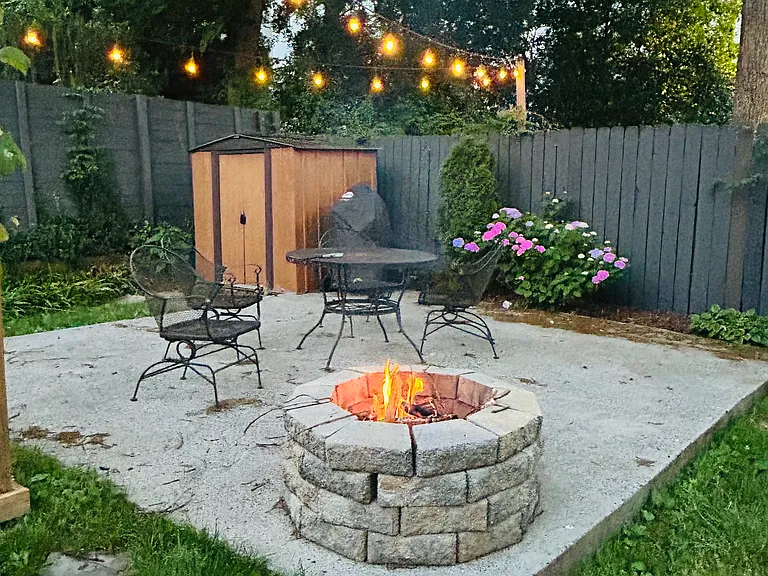 Access to a fenced in back yard