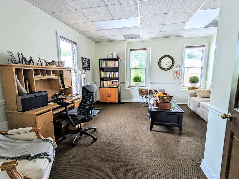 750 Hammond Dr #7 — Photo 1