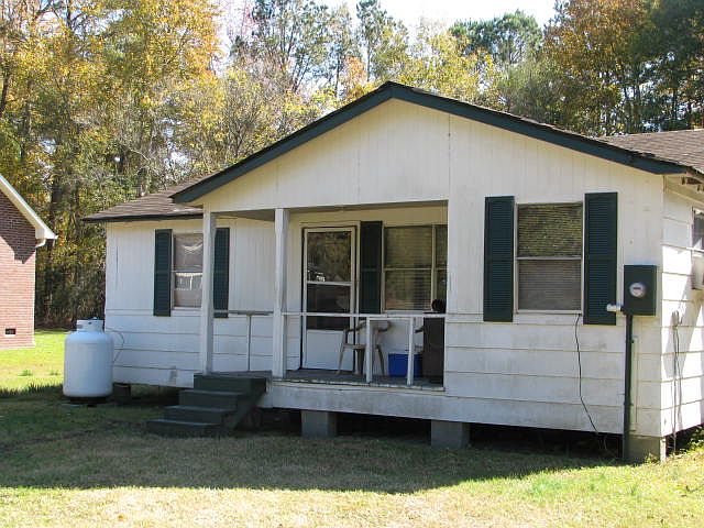 2nd image of 189 Magnolia St