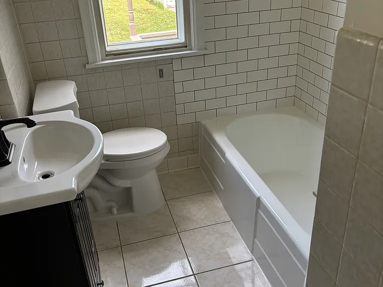 2627 McKinley St NE — Photo 5