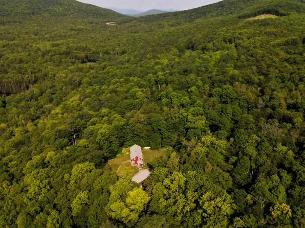 203 Arrau Road, Andover, VT 05143