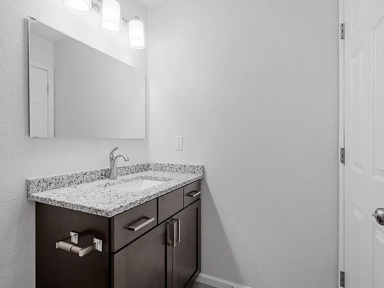 The Landing Apartments — Photo 11