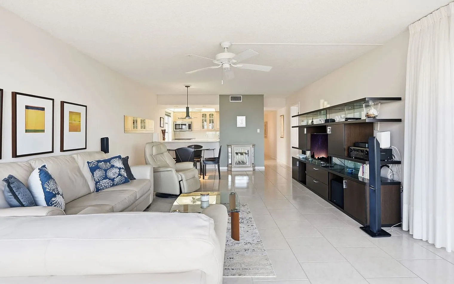 2 bed, 2.0 bath, 1022 sqft, $3,890 — Photo 3