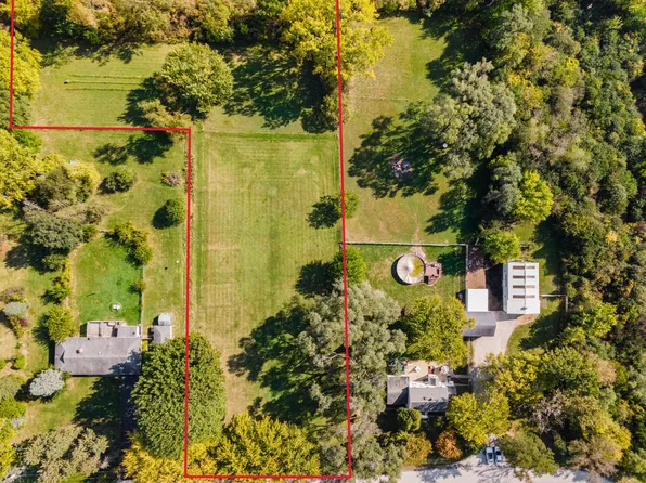 4S359 Meadow Rd, Naperville, IL 60563