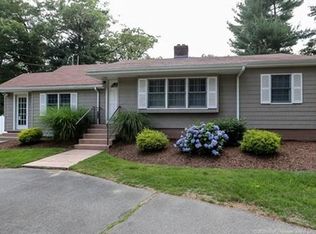 15 Cedarcrest Rd, Wilmington, MA 01887