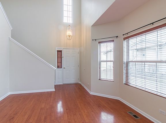 2nd image of 3340 Ronan Dr