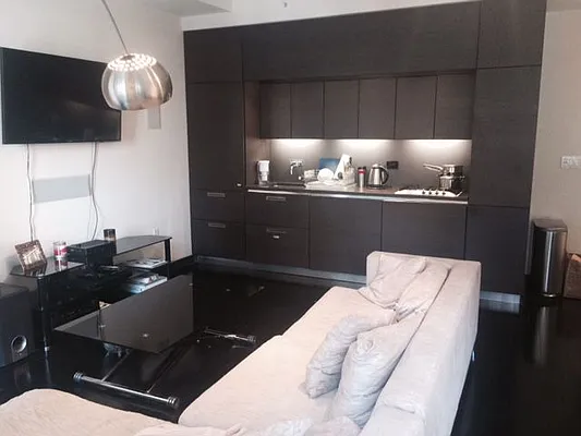 Rented by DYNY Inc | media 23