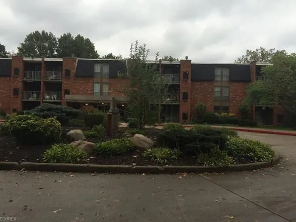 4183 Columbia Rd APT 122, North Olmsted, OH 44070