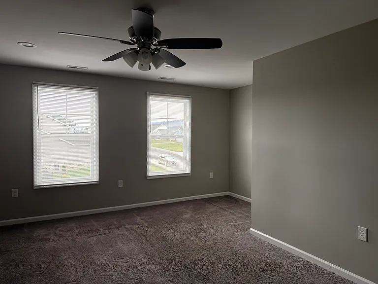 270 Mabdarin Dr — Photo 16