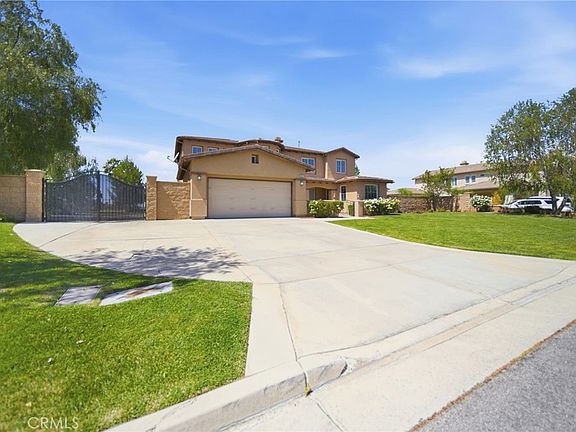 4th image of 8052 Citricado Ln