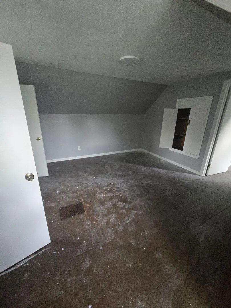 3 bedroom SINGLE family home | EDEN and Section 8 welcomed — Photo 4