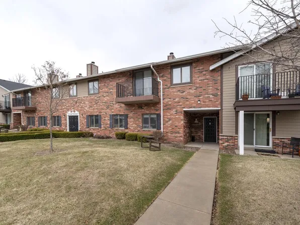 N84W15979 Menomonee AVENUE #209, Menomonee Falls, WI 53051