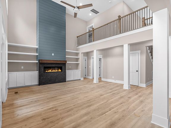 3rd image of 1200 Lake Wendell Rd