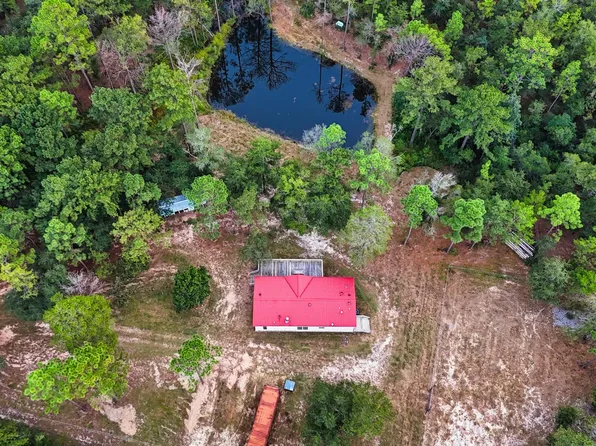 5220 Stallion Dr, Crestview, FL 32539