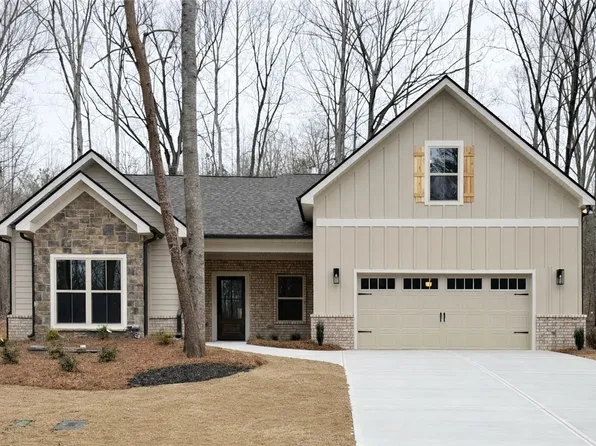 111 Birch Ct, Westminster, SC 29693