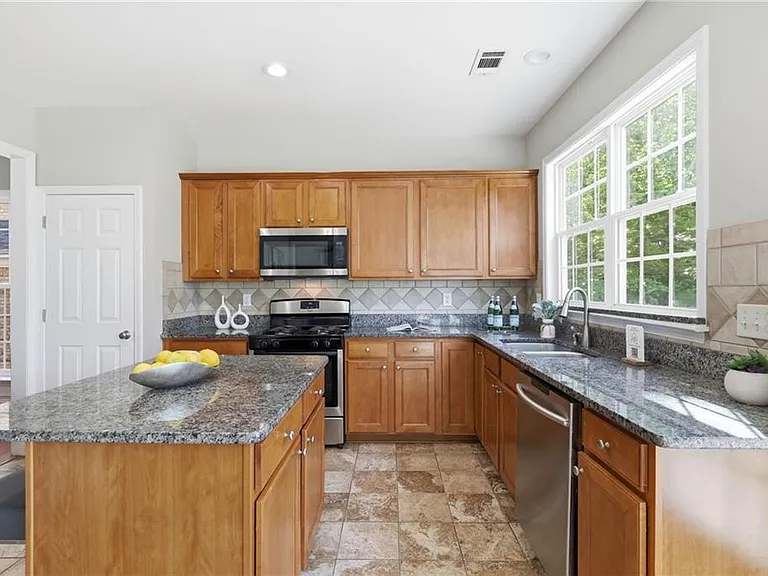 2015 Kyrle Ln — Photo 12