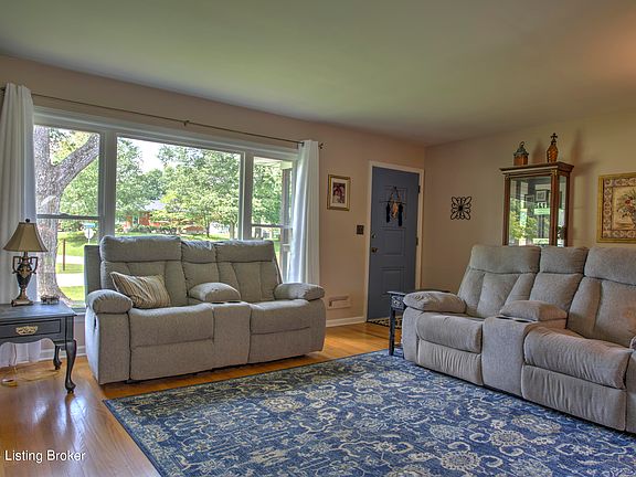 5th image of 9909 Silverwood Ln