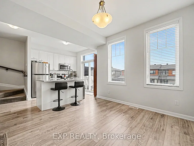 108 Teelin Cir — Photo 10