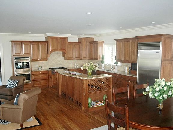 Kitchen/Family Room