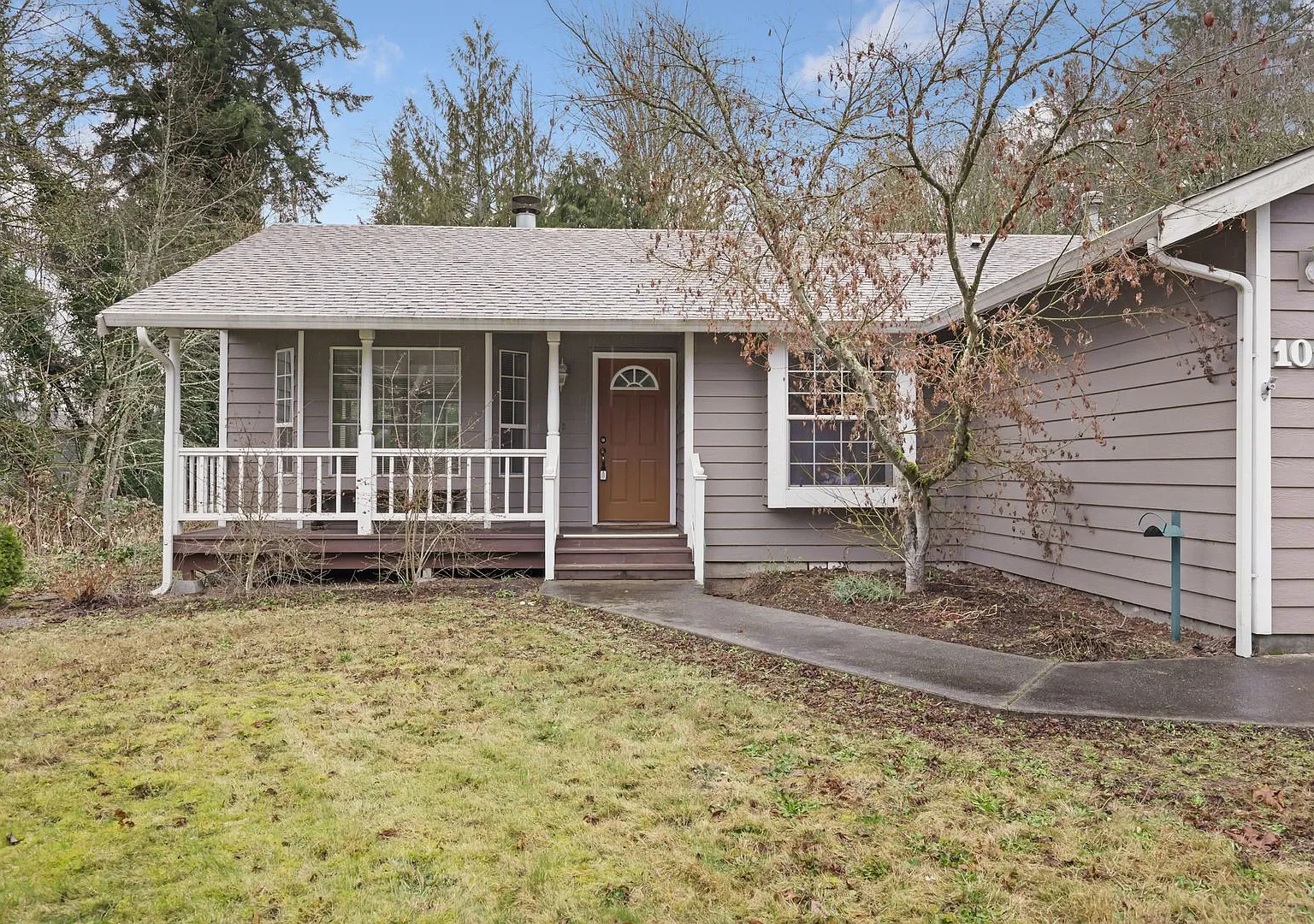 3 bed - 1.75 bath - Tumwater rambler with 2 car garage — Photo 4