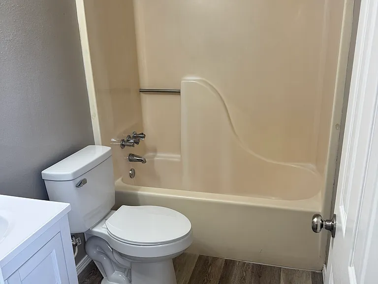 3911 James Ct — Photo 12