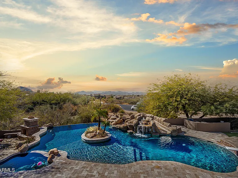 10004 E Santa Catalina Dr — Photo 43