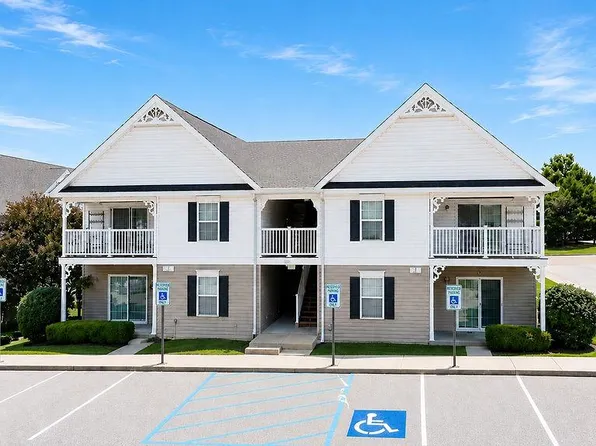 104 Brandy Mill Cir Unit C, High Ridge, MO 63049